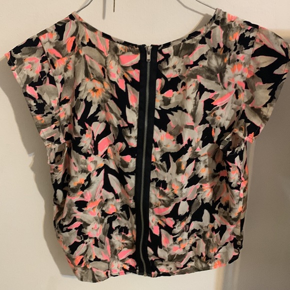 4/$20 B*Jewel pink grey and black brown orange 🍊 crop top with back zipper-S/M - Picture 2 of 8